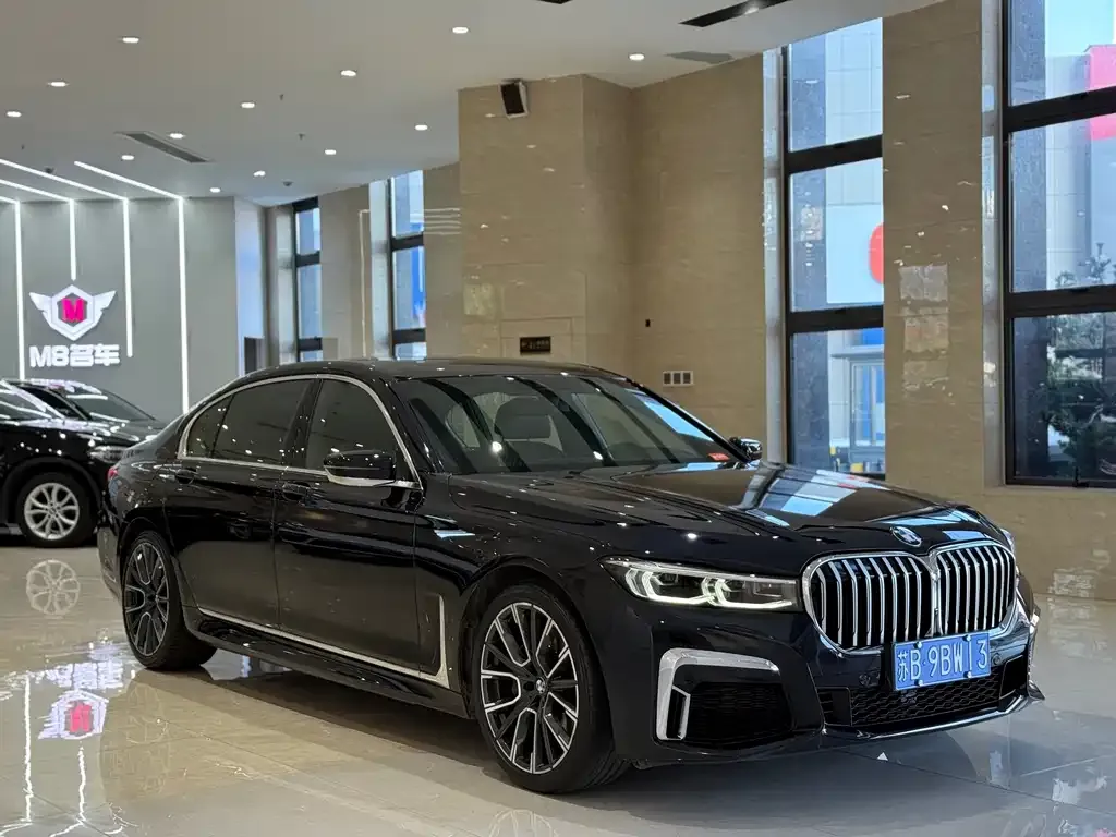 BMW 7 Series 2021 из CN, фото 3
