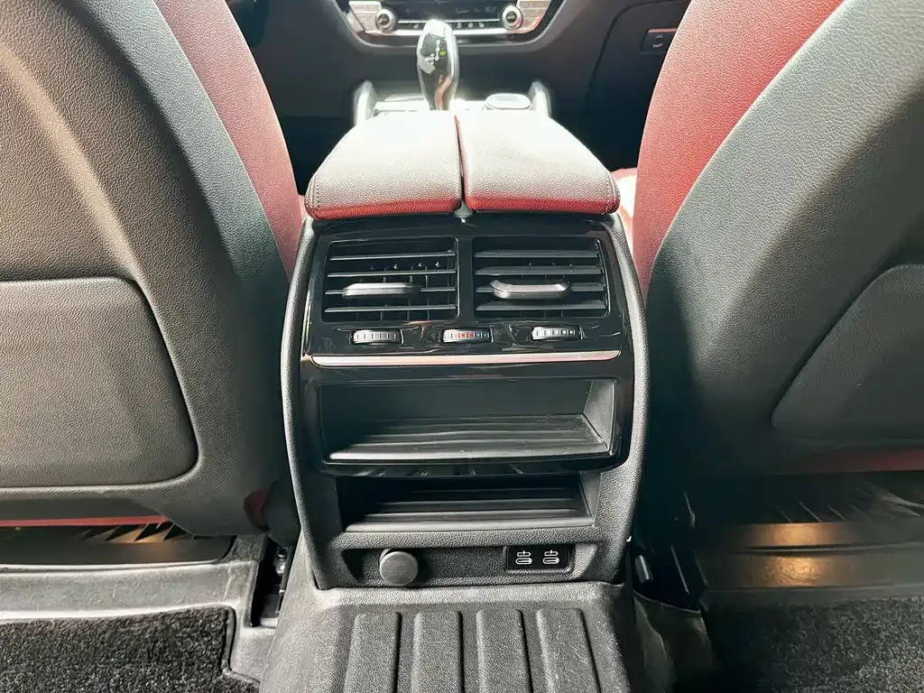 BMW 5 Series New Energy 2022 из CN, фото 10