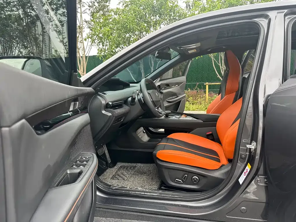 Changan UNI-V 2024 из CN, фото 9