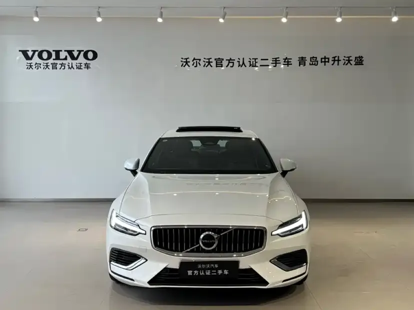 Volvo S60 — фото 2