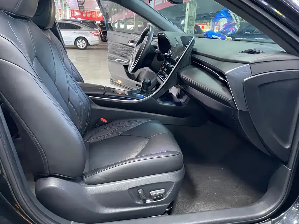 Toyota Avalon 2022 из CN, фото 8
