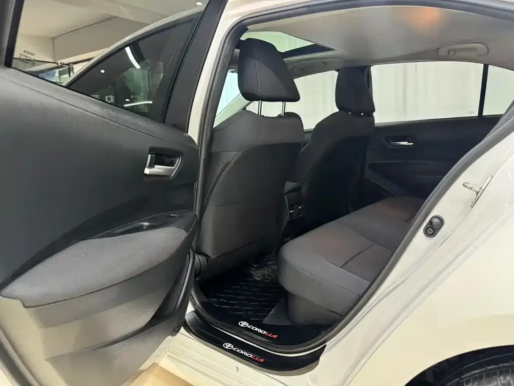 Toyota Corolla 2021 из CN, фото 8