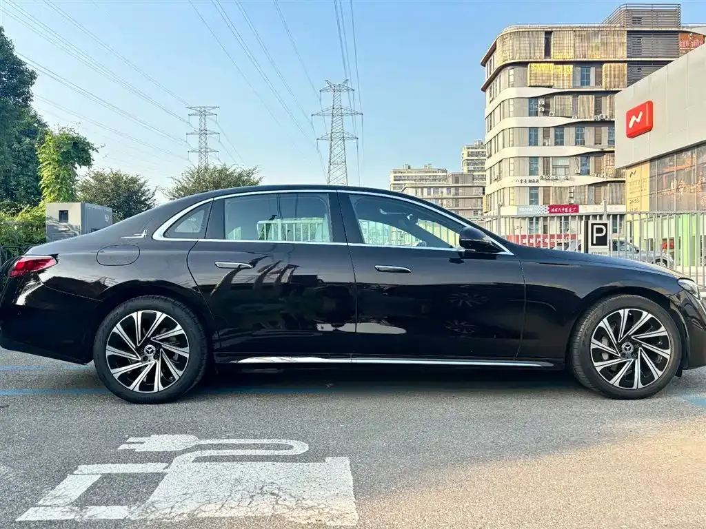 Mercedes-Benz E-Class 2023 из CN, фото 9