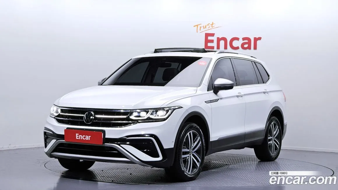 Volkswagen Tiguan — фото 1