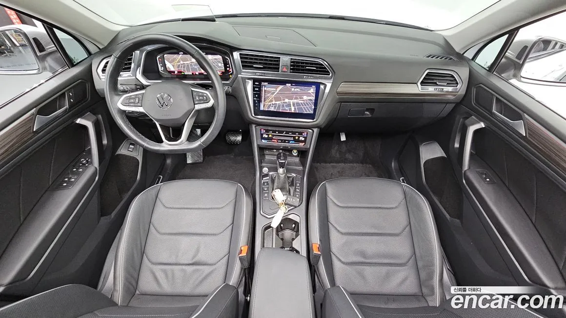 Volkswagen Tiguan — фото 7