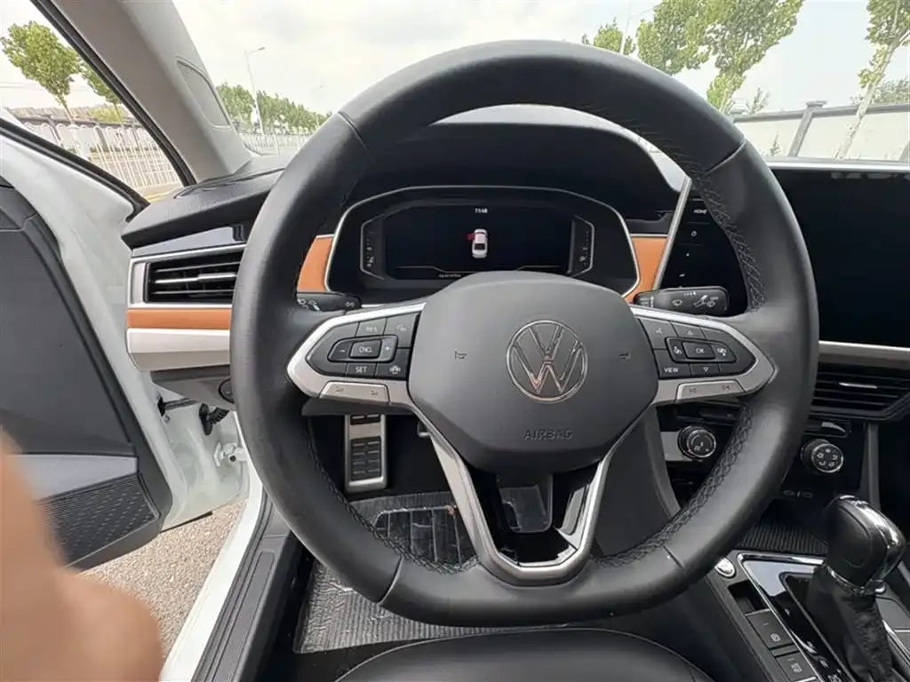 Volkswagen Bora 2023 из CN, фото 3
