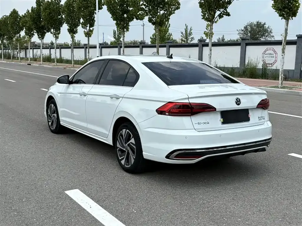 Volkswagen Bora 2023 из CN, фото 6