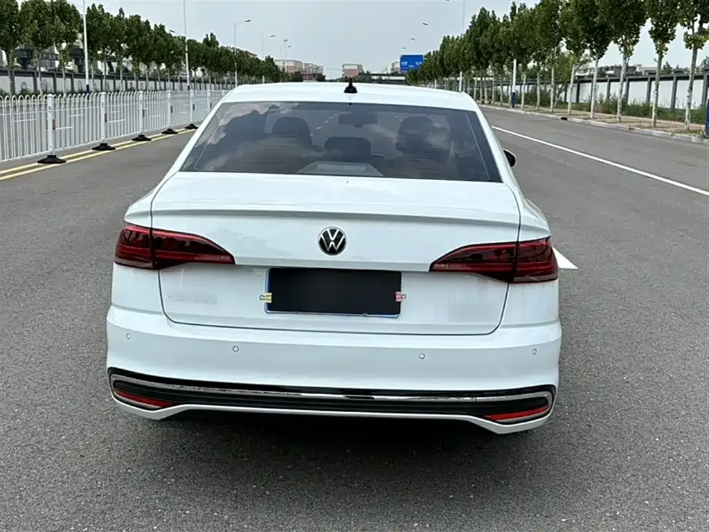 Volkswagen Bora 2023 из CN, фото 9