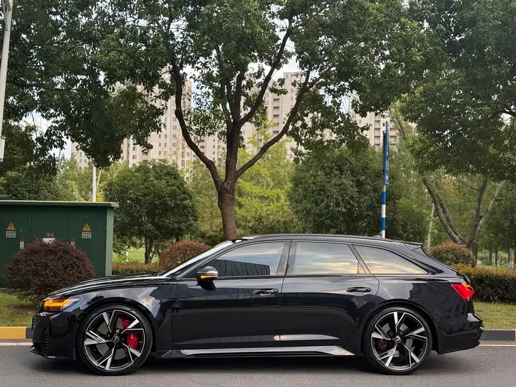 Audi RS 6 2021 из CN, фото 3
