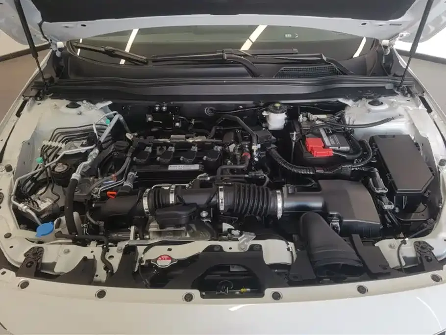Honda Accord — фото 10