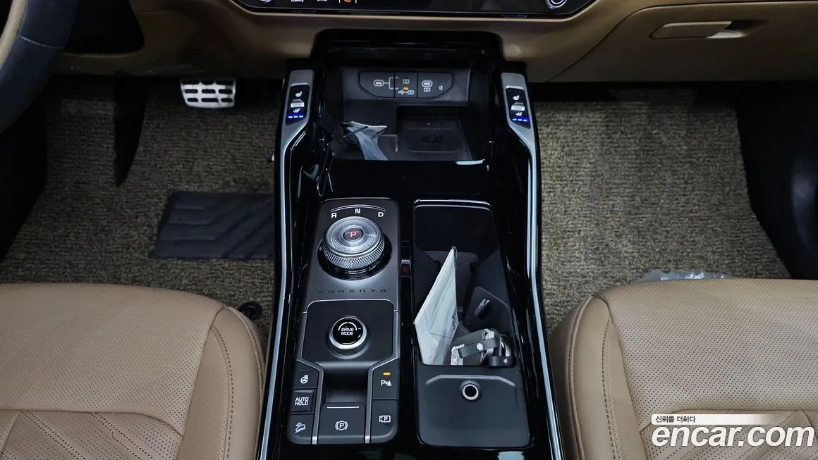 Kia Sorento — фото 9