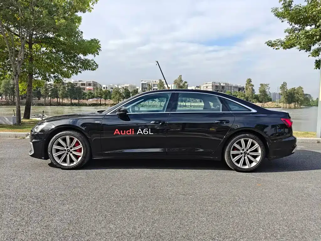 Audi A6L — фото 4