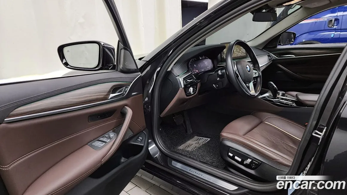 BMW 5-Series 2023 из KR, фото 10
