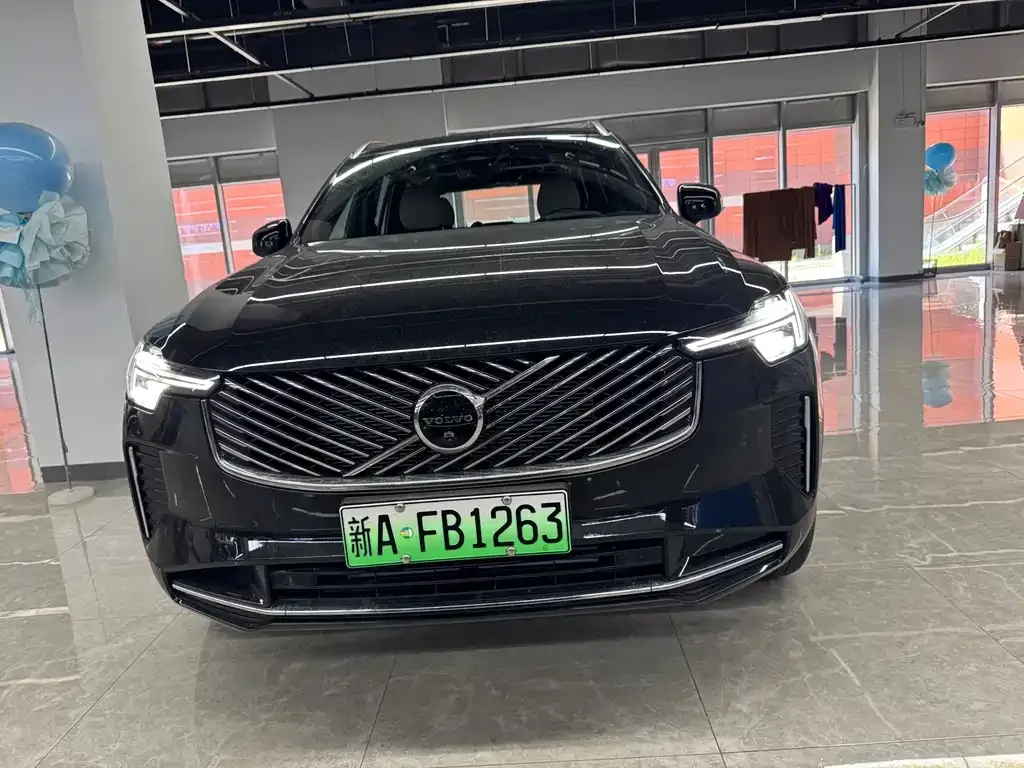 Volvo XC90 PHEV 2025 из CN, фото 2