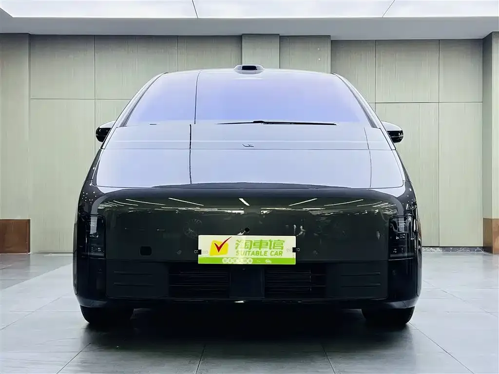Li Auto MEGA — фото 2
