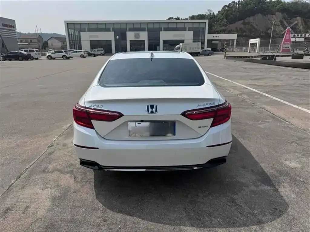 Honda Inspire — фото 7