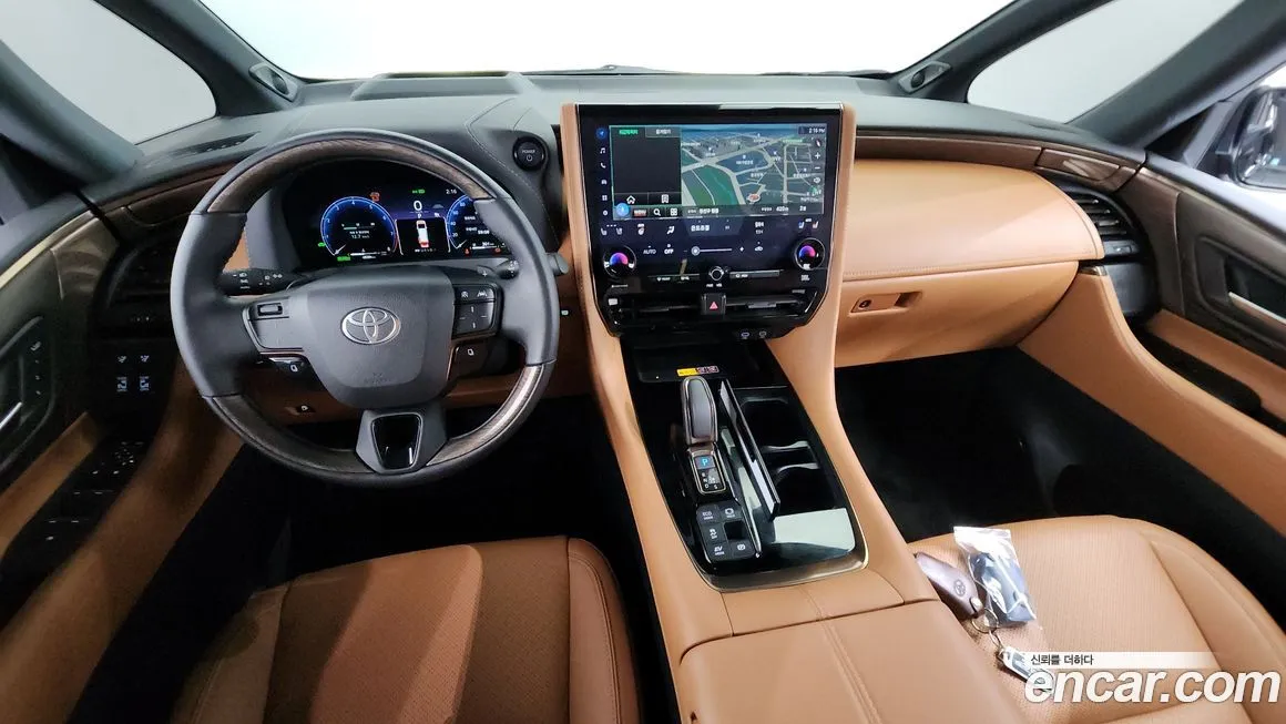 Toyota Alphard — фото 7