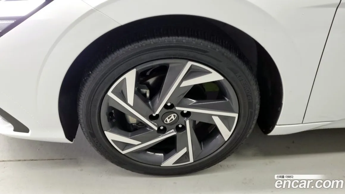 Hyundai AVANTE — фото 5