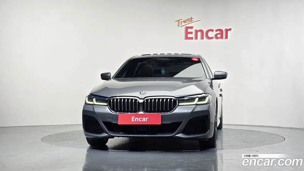 BMW 5-Series 2023 из KR, фото 3