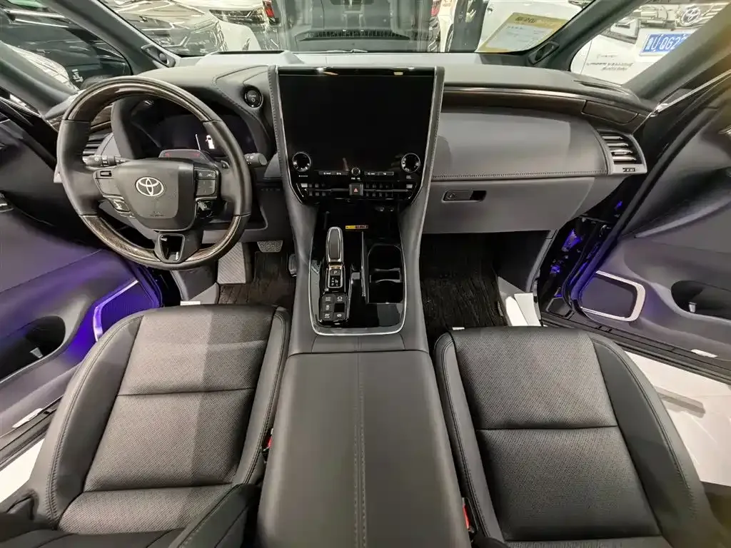 Toyota Alphard 2024 из CN, фото 8