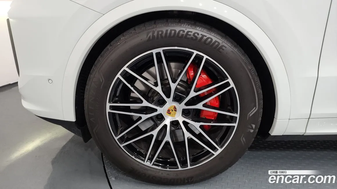 Porsche Cayenne 2024 из KR, фото 5