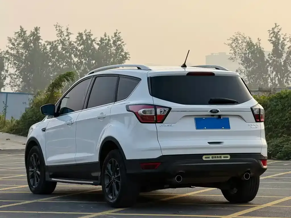 Ford Kuga 2021 из CN, фото 9