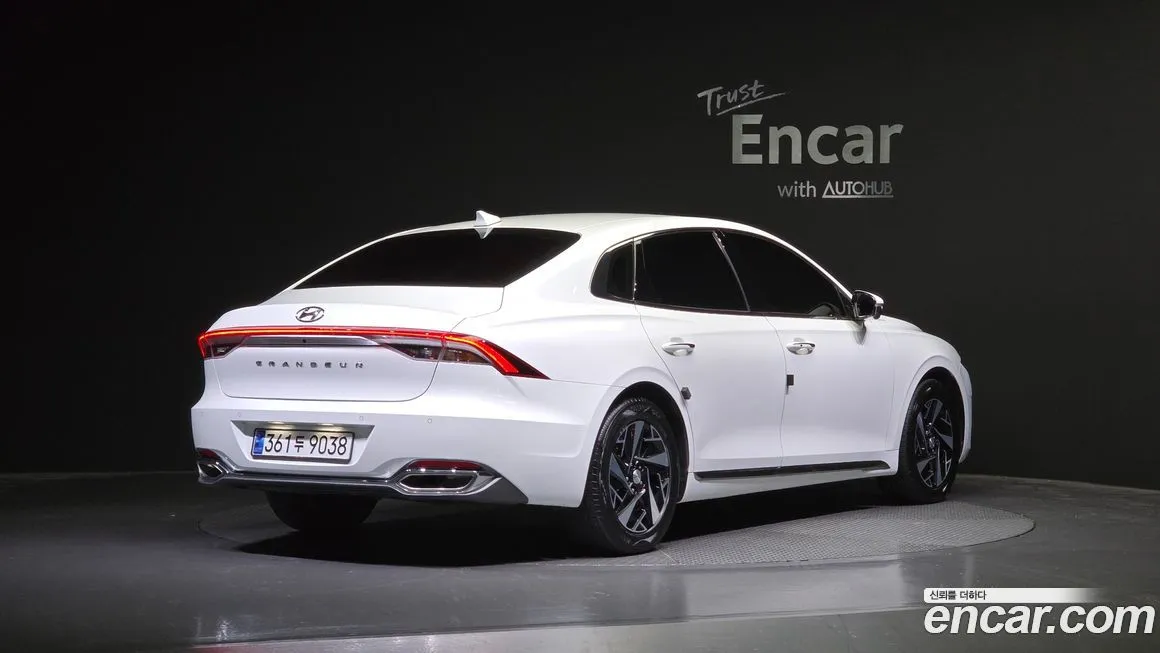 Hyundai Grandeur 2022 из KR, фото 2