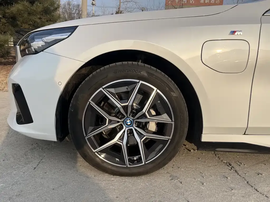 BMW i5 2024 из CN, фото 10