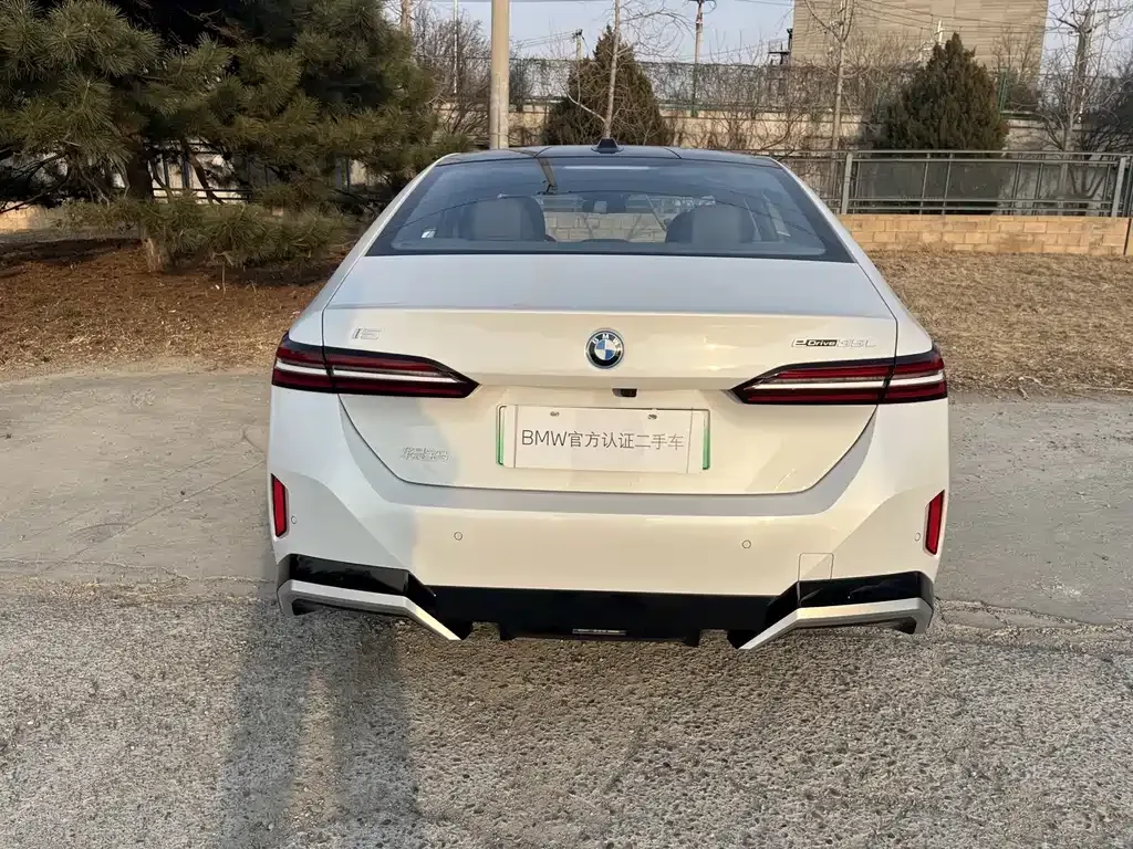 BMW i5 2024 из CN, фото 3