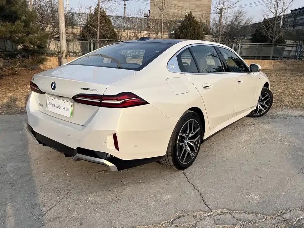 BMW i5 2024 из CN, фото 4
