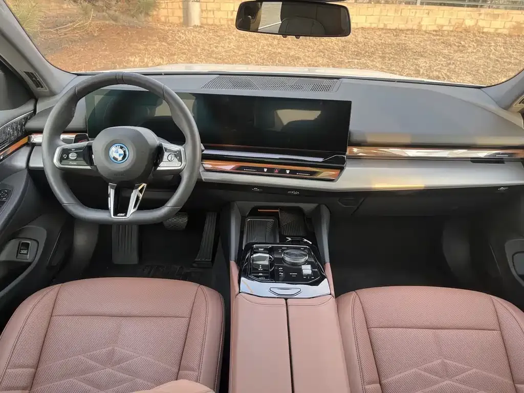 BMW i5 2024 из CN, фото 7