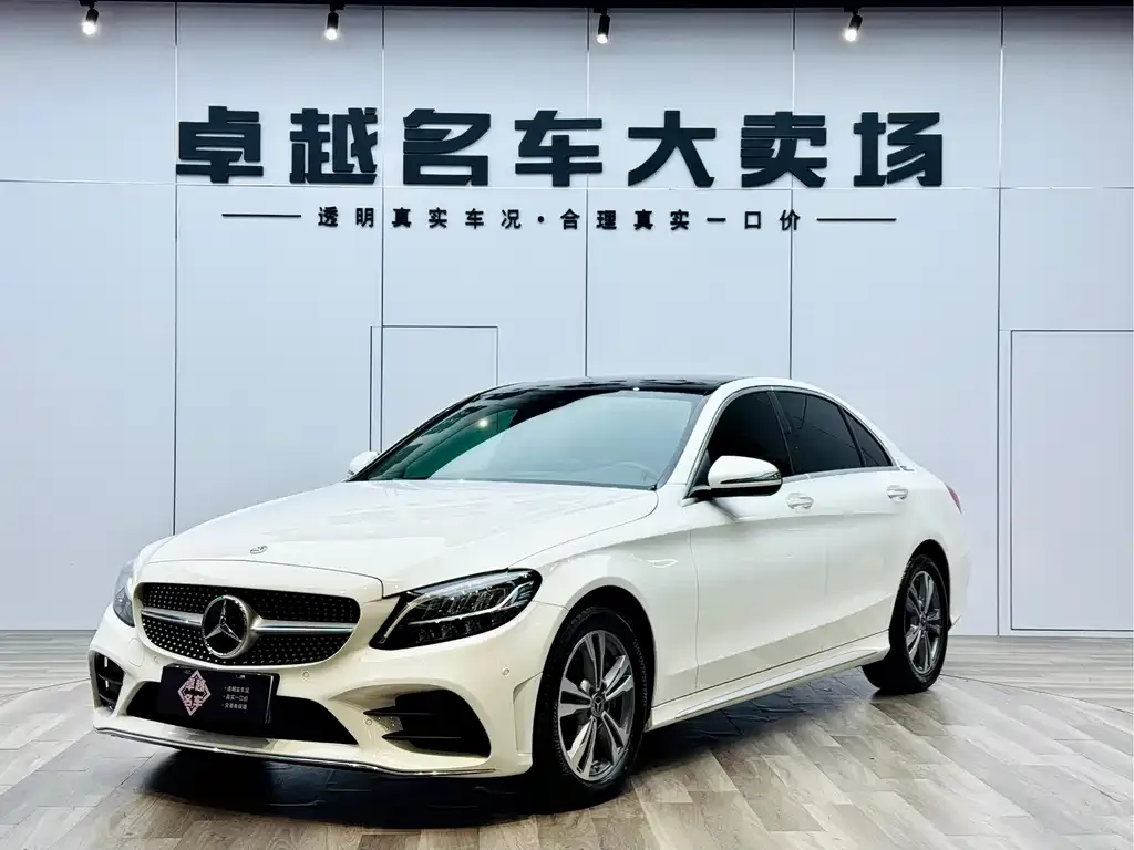 Mercedes-Benz C-Class — фото 1
