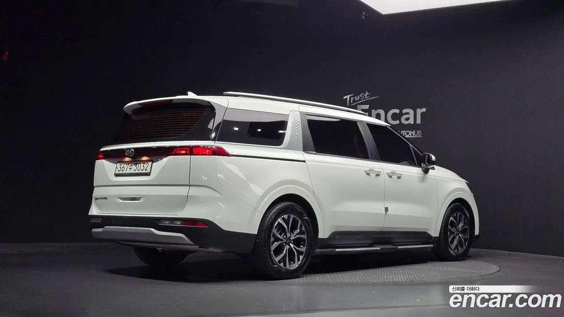 Kia Carnival — фото 2