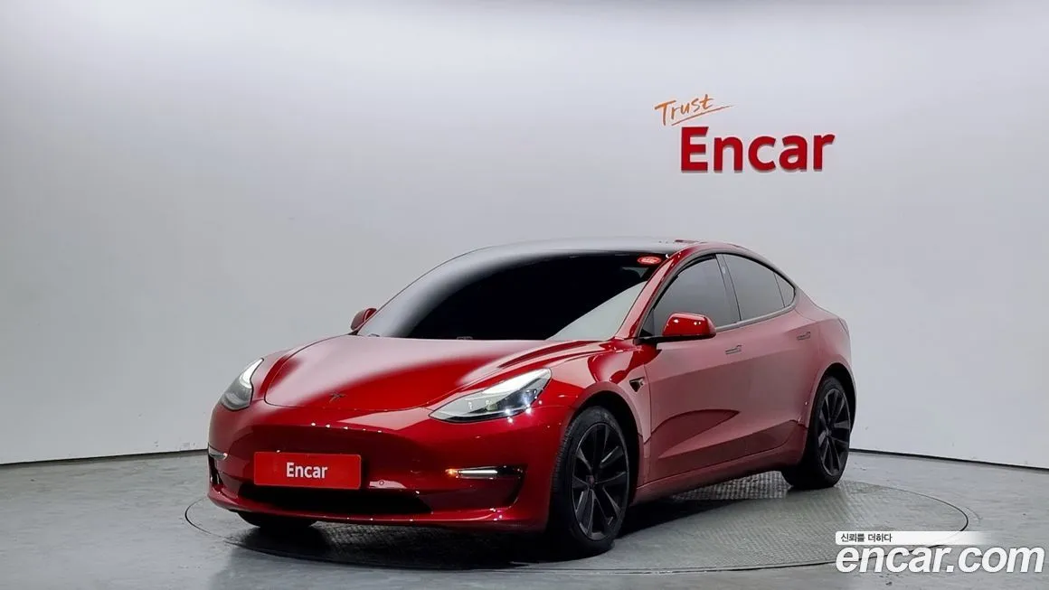Tesla Model 3 — фото 1