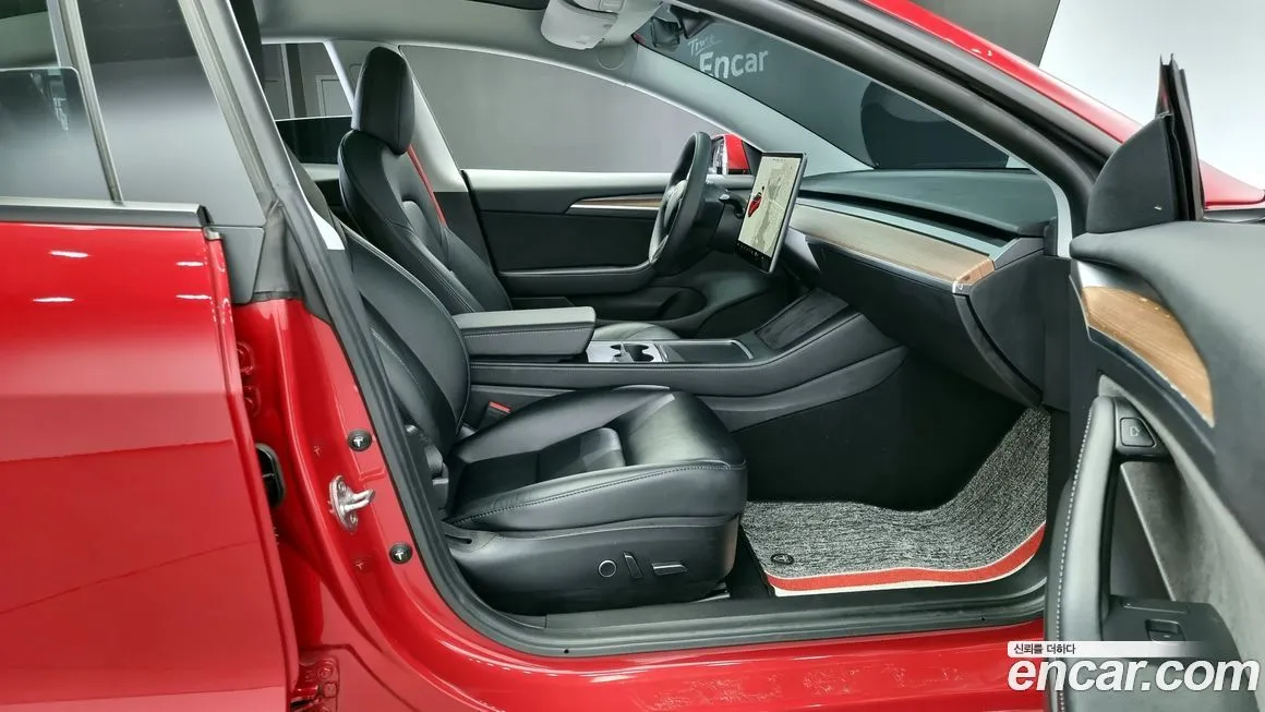 Tesla Model 3 — фото 10