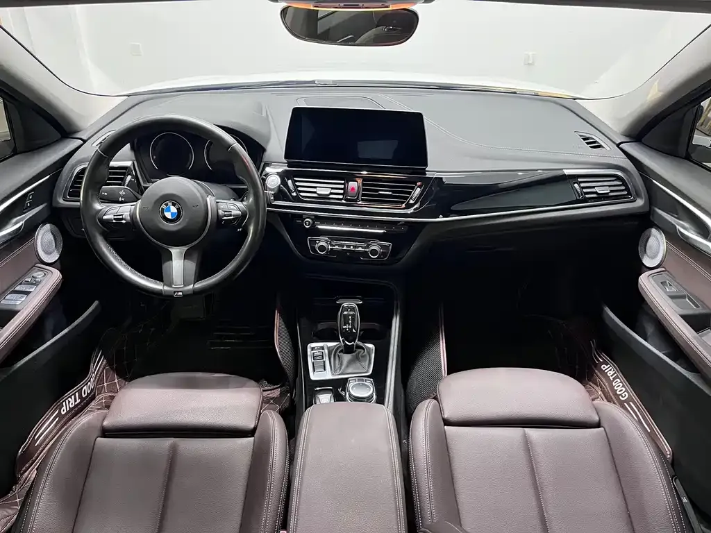 BMW 1 Series 2021 из CN, фото 10