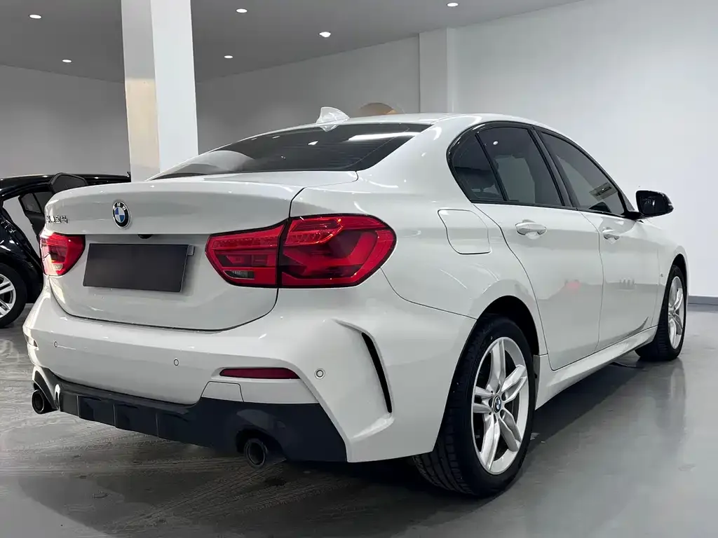 BMW 1 Series 2021 из CN, фото 5