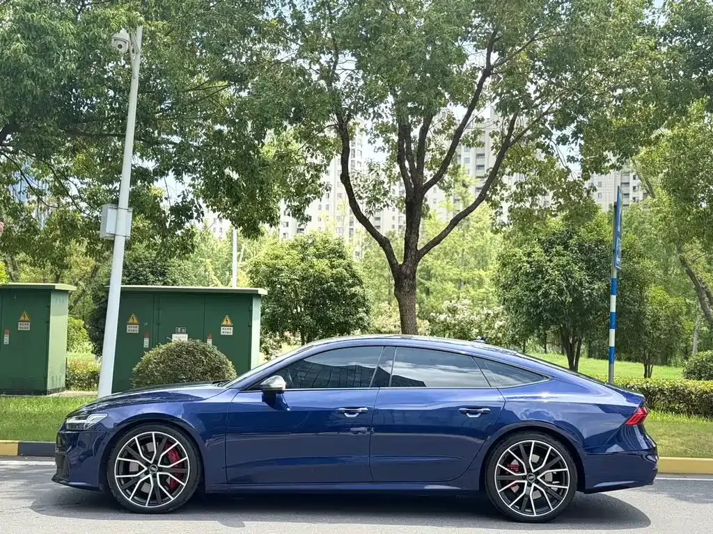 Audi S7 2021 из CN, фото 3