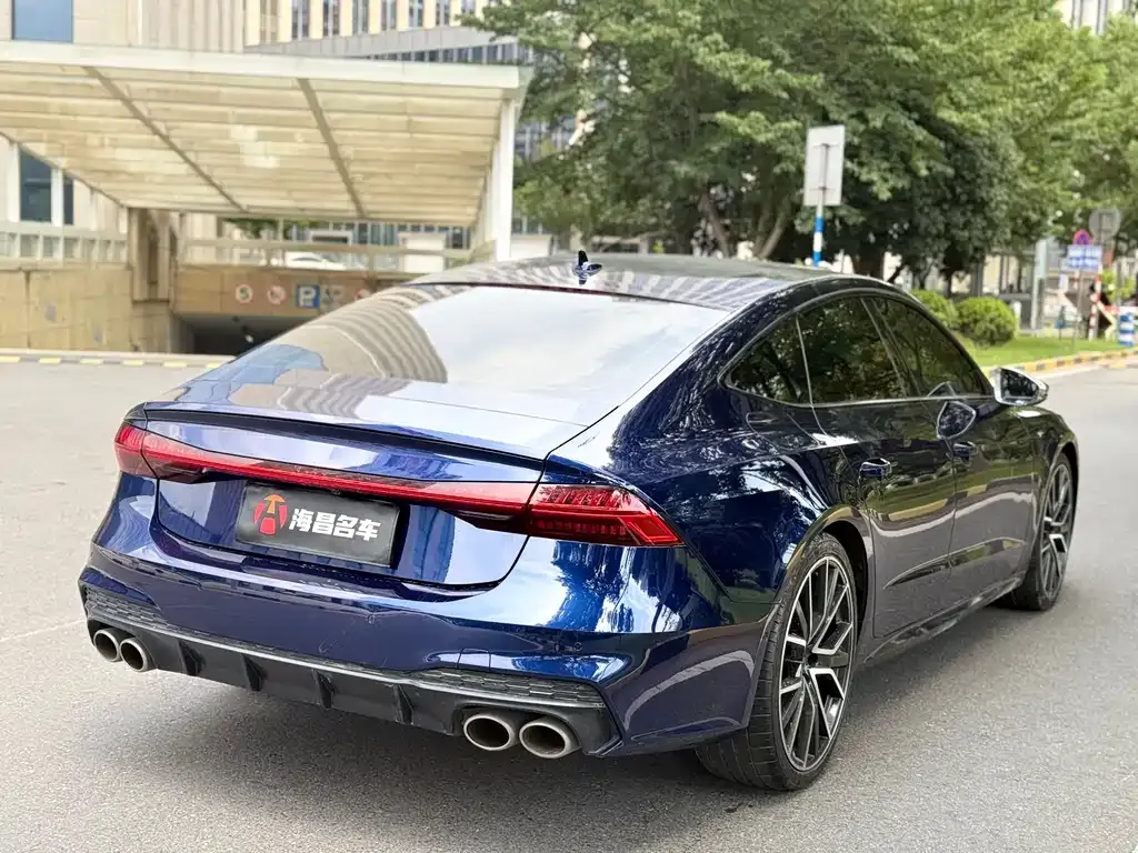 Audi S7 2021 из CN, фото 6