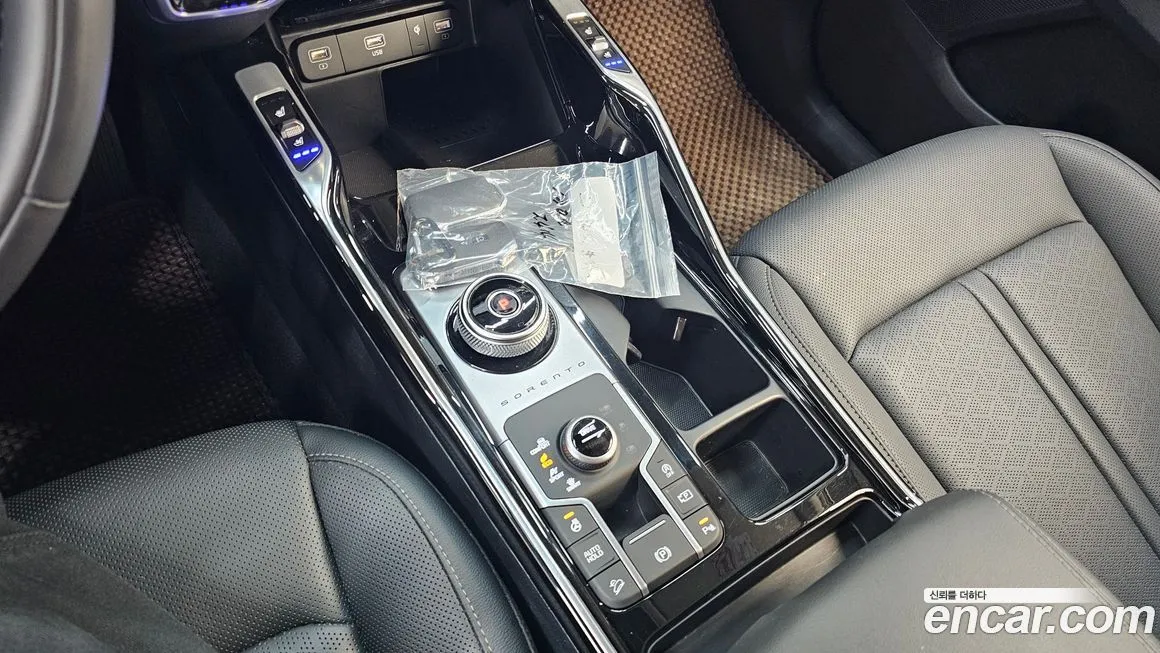 Kia Sorento — фото 9