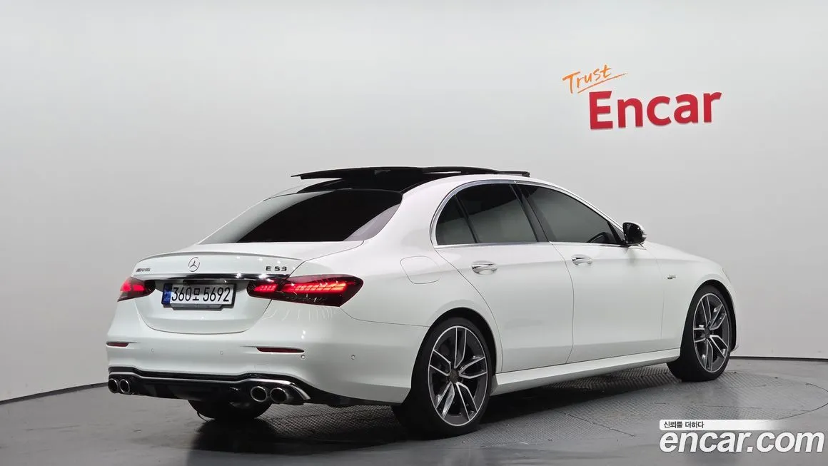 Mercedes-Benz E-Class 2021 из KR, фото 2