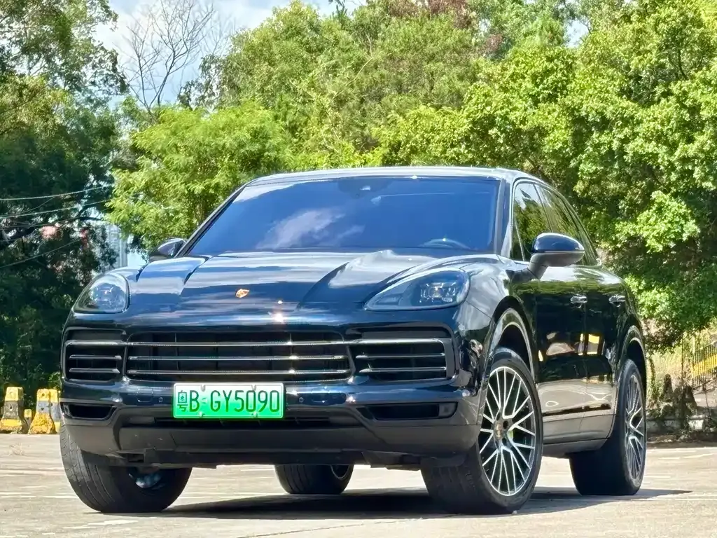 Porsche Cayenne Hybrid — фото 1