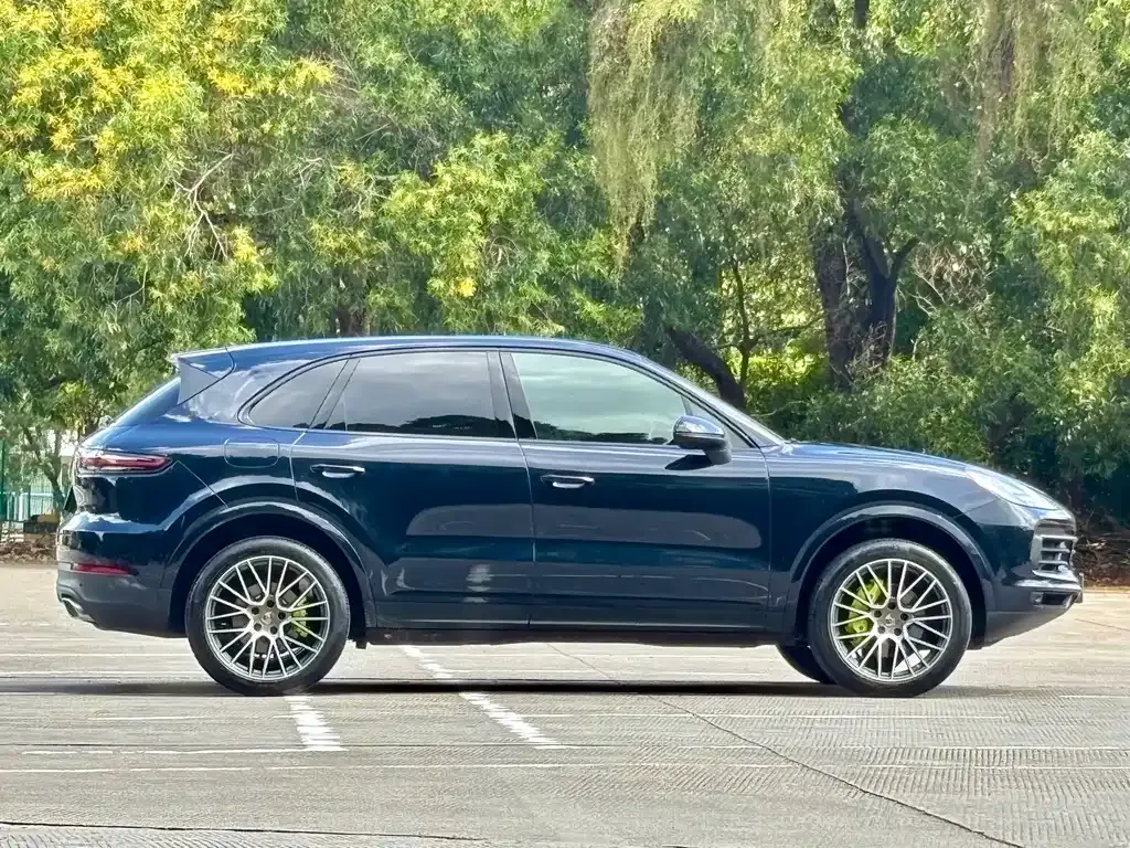 Porsche Cayenne Hybrid — фото 4