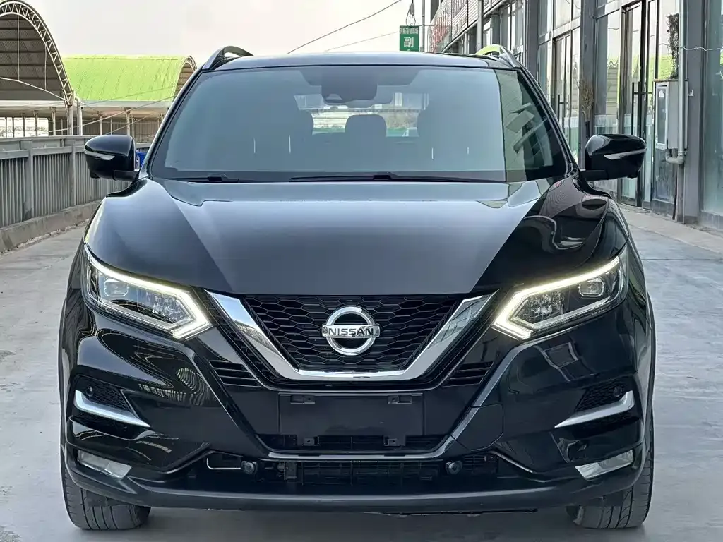 Nissan Qashqai — фото 2
