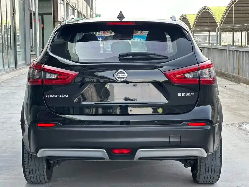 Nissan Qashqai — фото 5