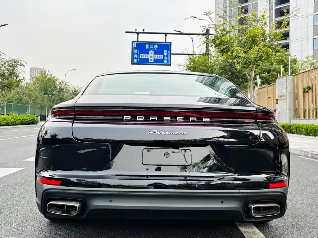 Porsche Panamera 2025 из CN, фото 5