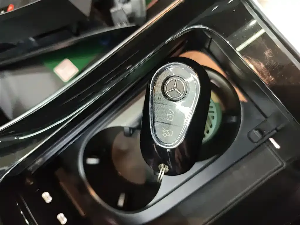 Mercedes-Benz C-Class 2023 из CN, фото 9