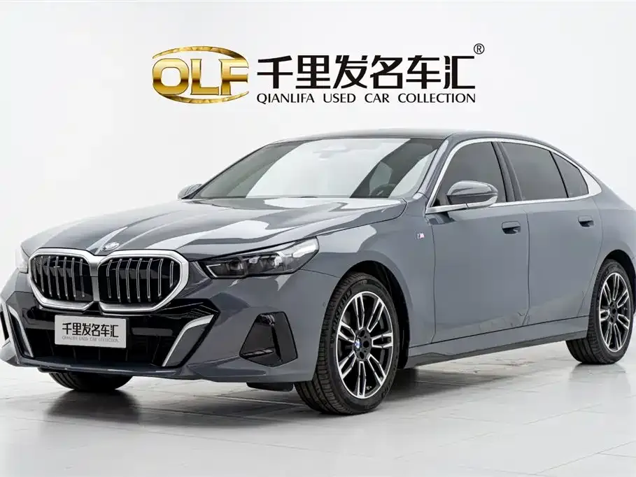 BMW 5 Series 2024 из CN, фото 1