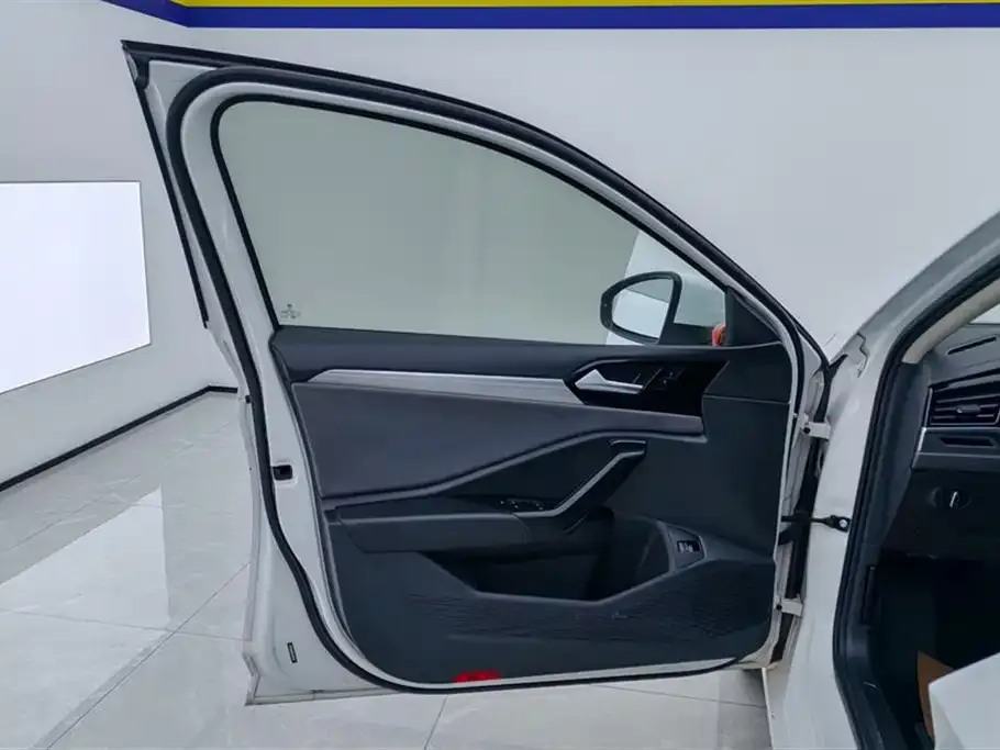 Volkswagen Sagitar 2021 из CN, фото 7