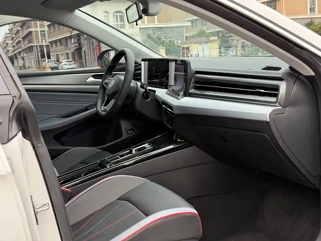 Volkswagen Lamando 2023 из CN, фото 9